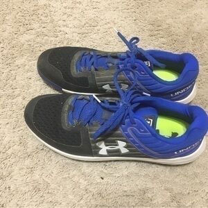 Under Armour men’s size 10 metal baseball cleats